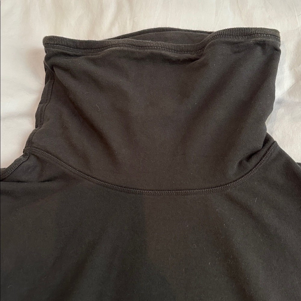 Lululemon long sweatshirt with funnel neck size 10 - Picture 3 of 5